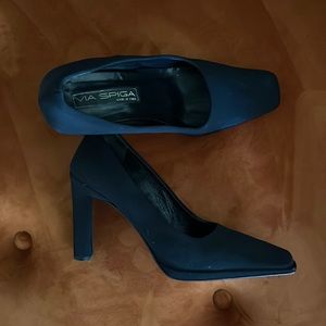 VIA SPIGA PERFECT 7.5 BLACK VINTAGE HEELS